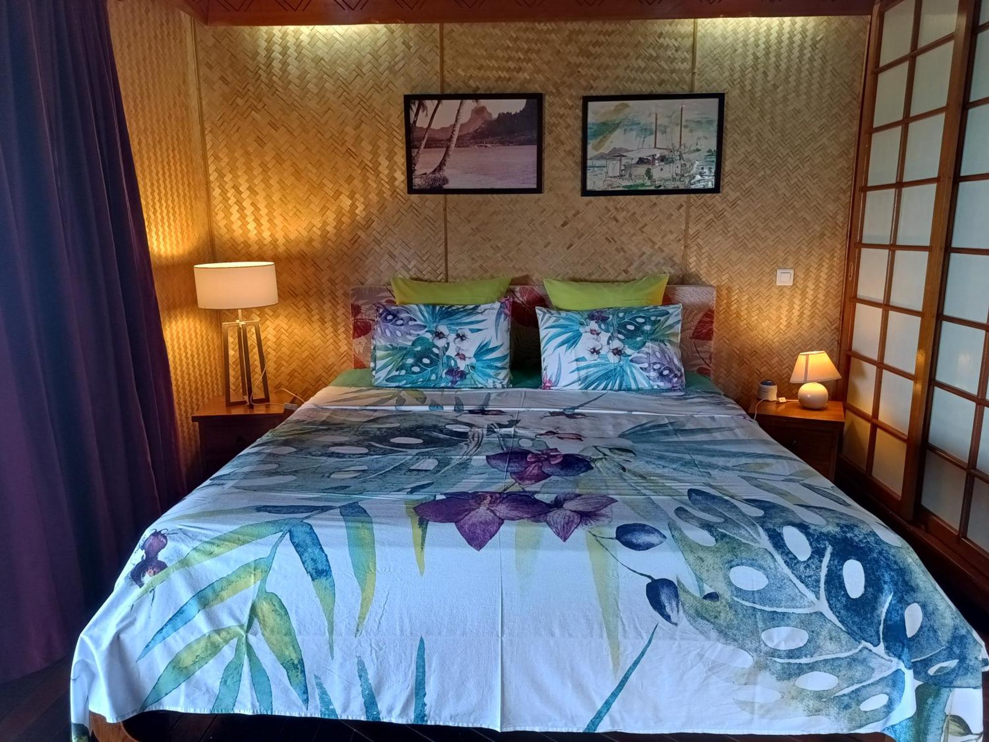 Tehuarupe Surf Studios Haapiti Exteriör bild